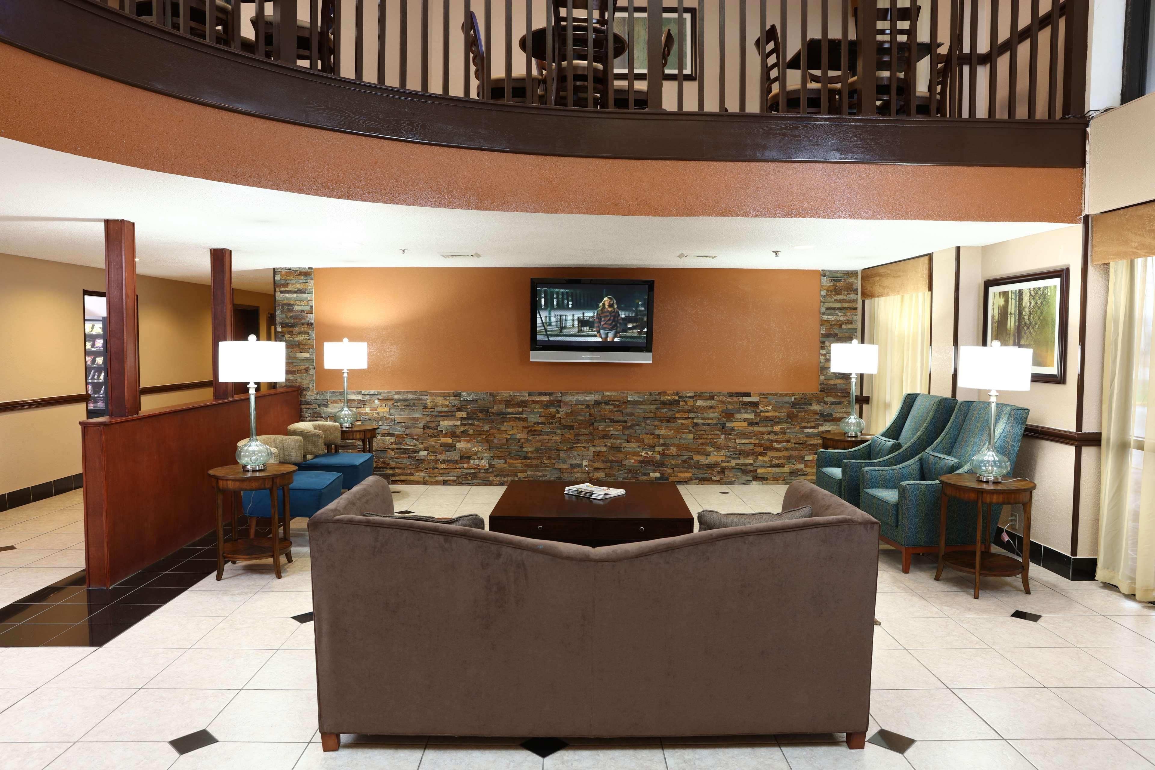 Americinn By Wyndham Grand Rapids Airport North Cascade Exterior photo